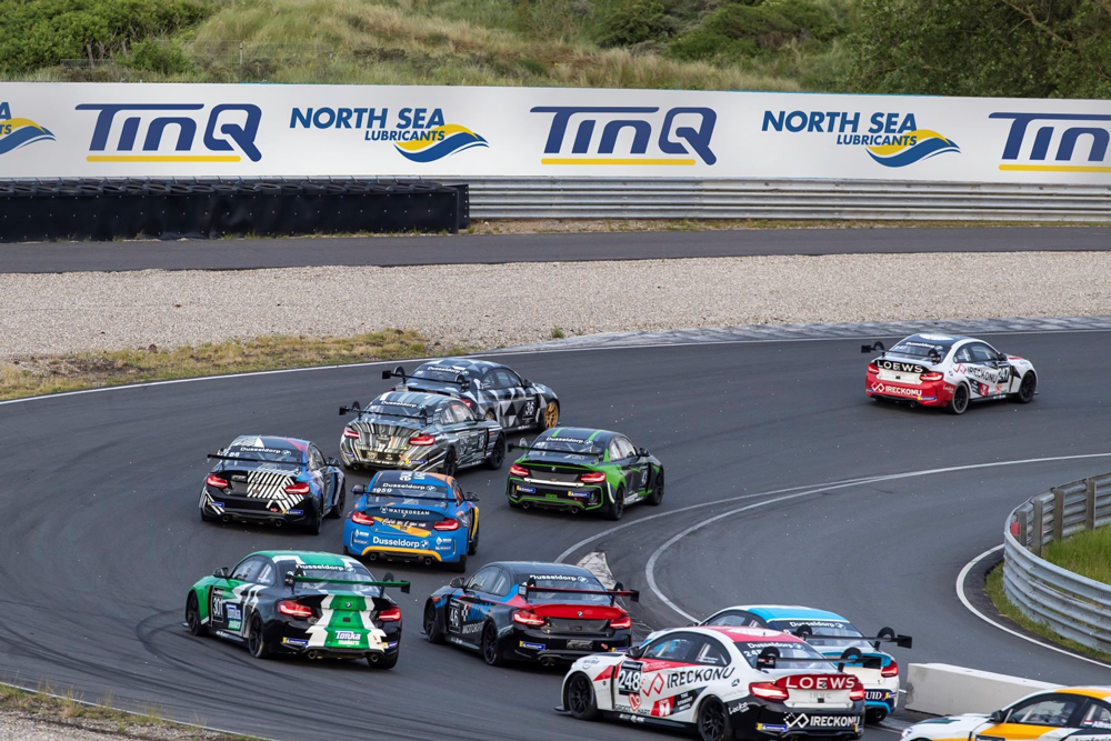 Додаткова потужність для BMW Racing Cup